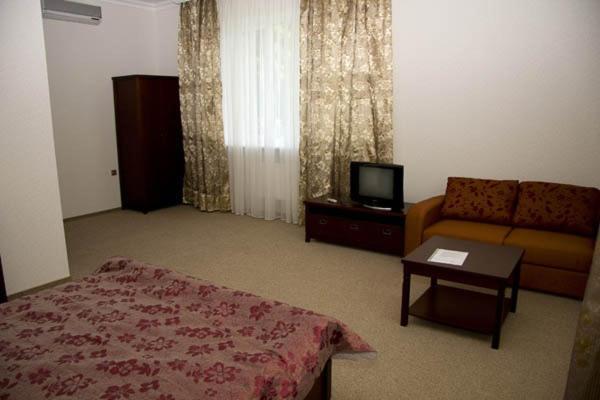 Marco Polo Hotel Ulʼyanovka Eksteriør billede